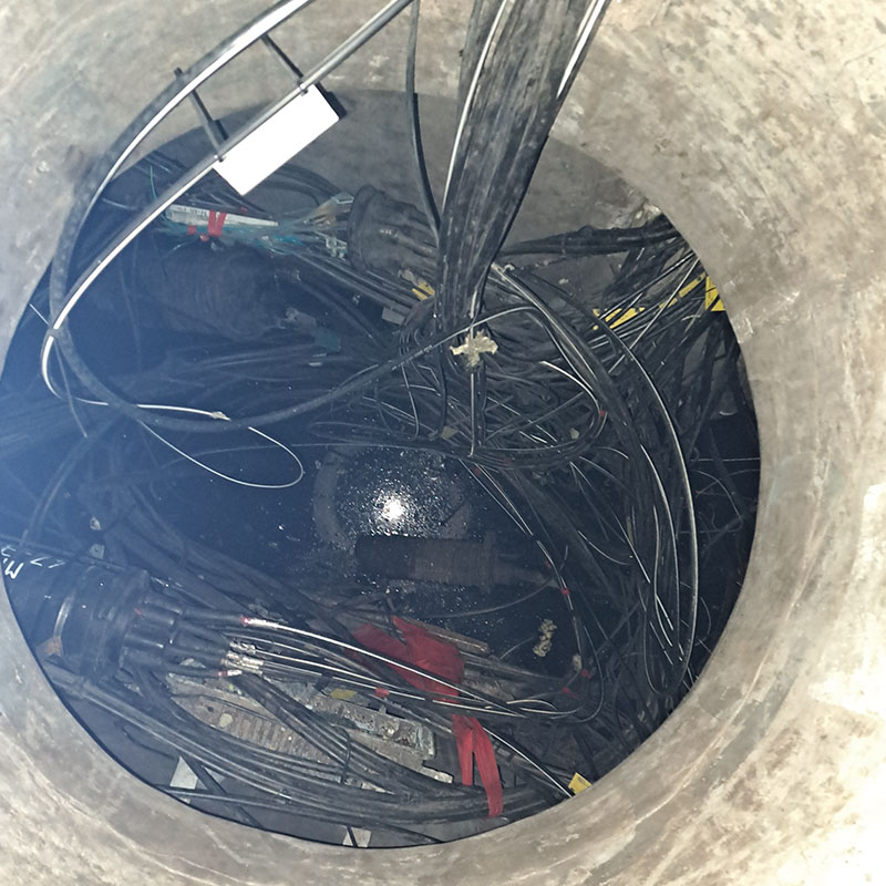 Limpieza de camaras de Telecomunicaciones 3